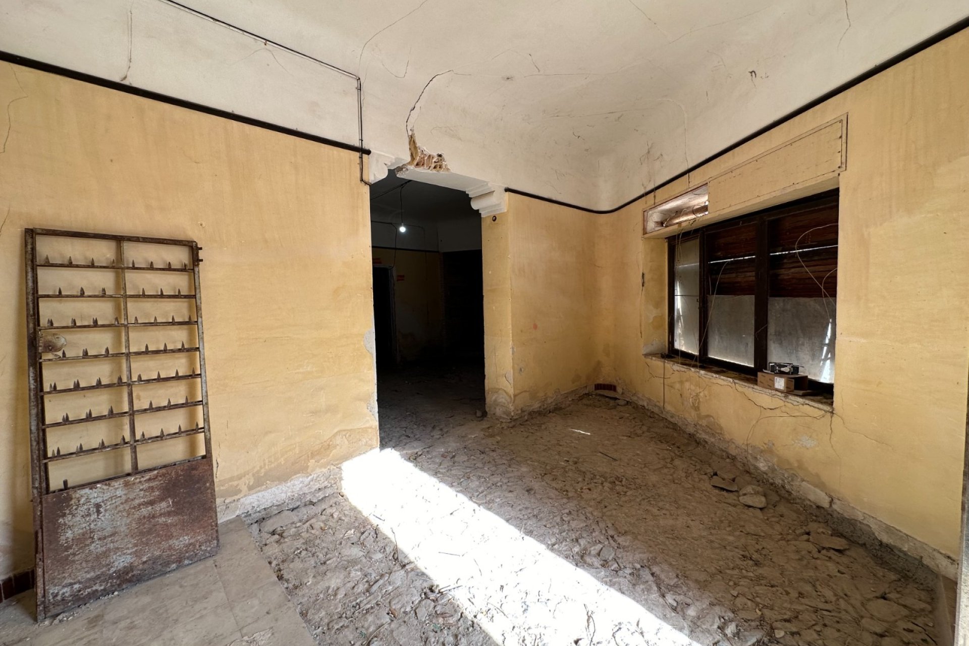 Resale - Townhouse / Duplex / Corner - Blanca