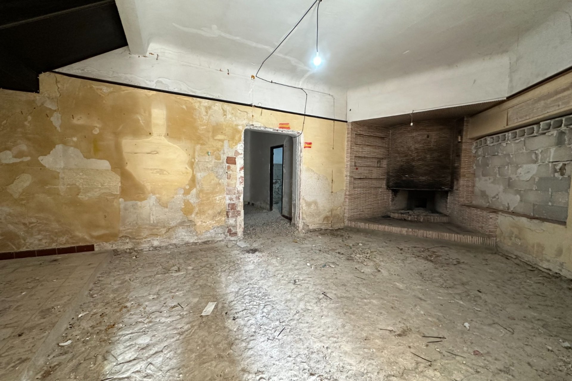 Resale - Townhouse / Duplex / Corner - Blanca