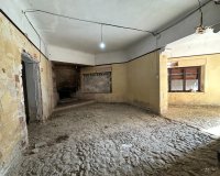 Resale - Townhouse / Duplex / Corner - Blanca