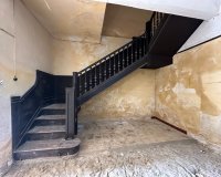 Resale - Townhouse / Duplex / Corner - Blanca