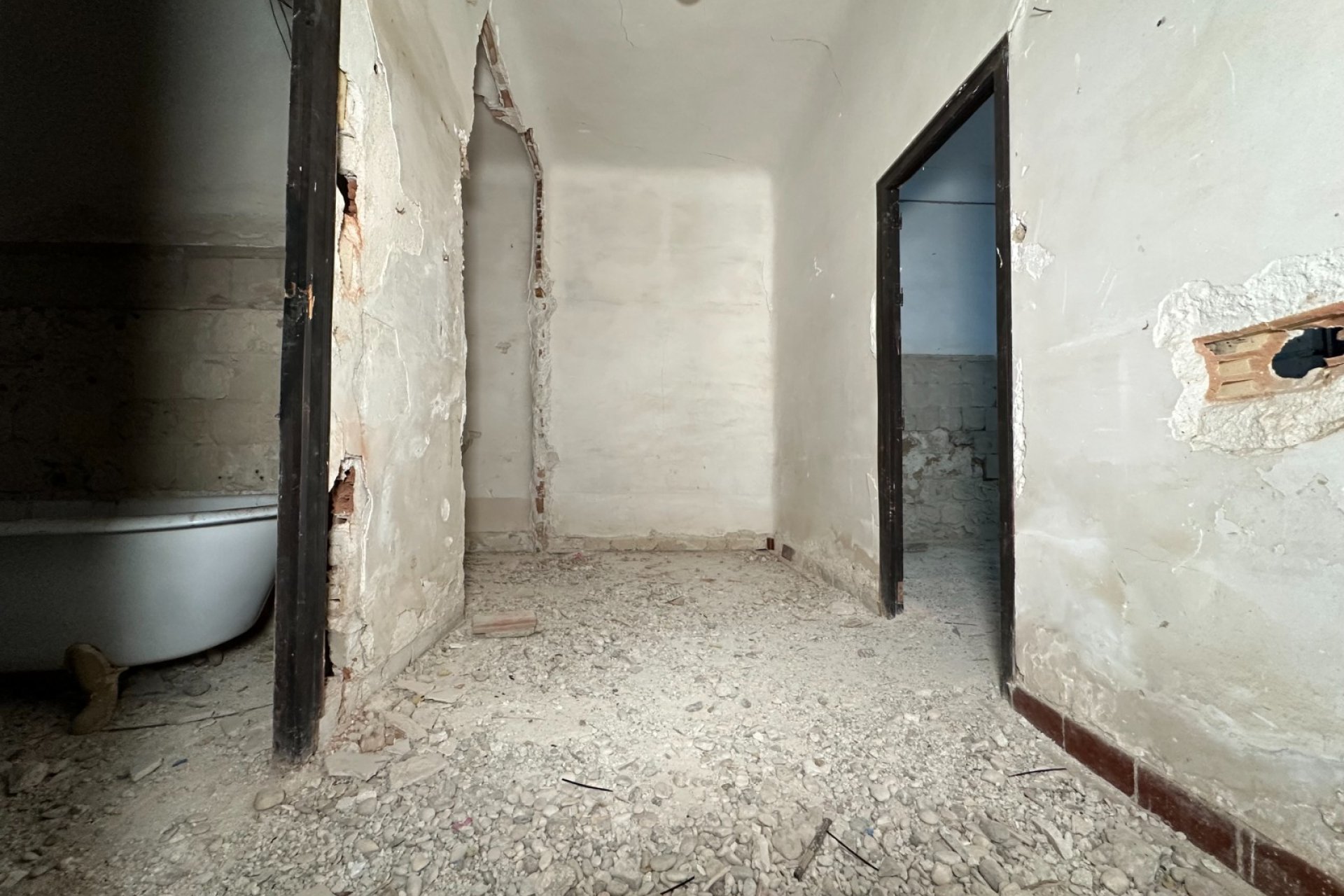 Resale - Townhouse / Duplex / Corner - Blanca