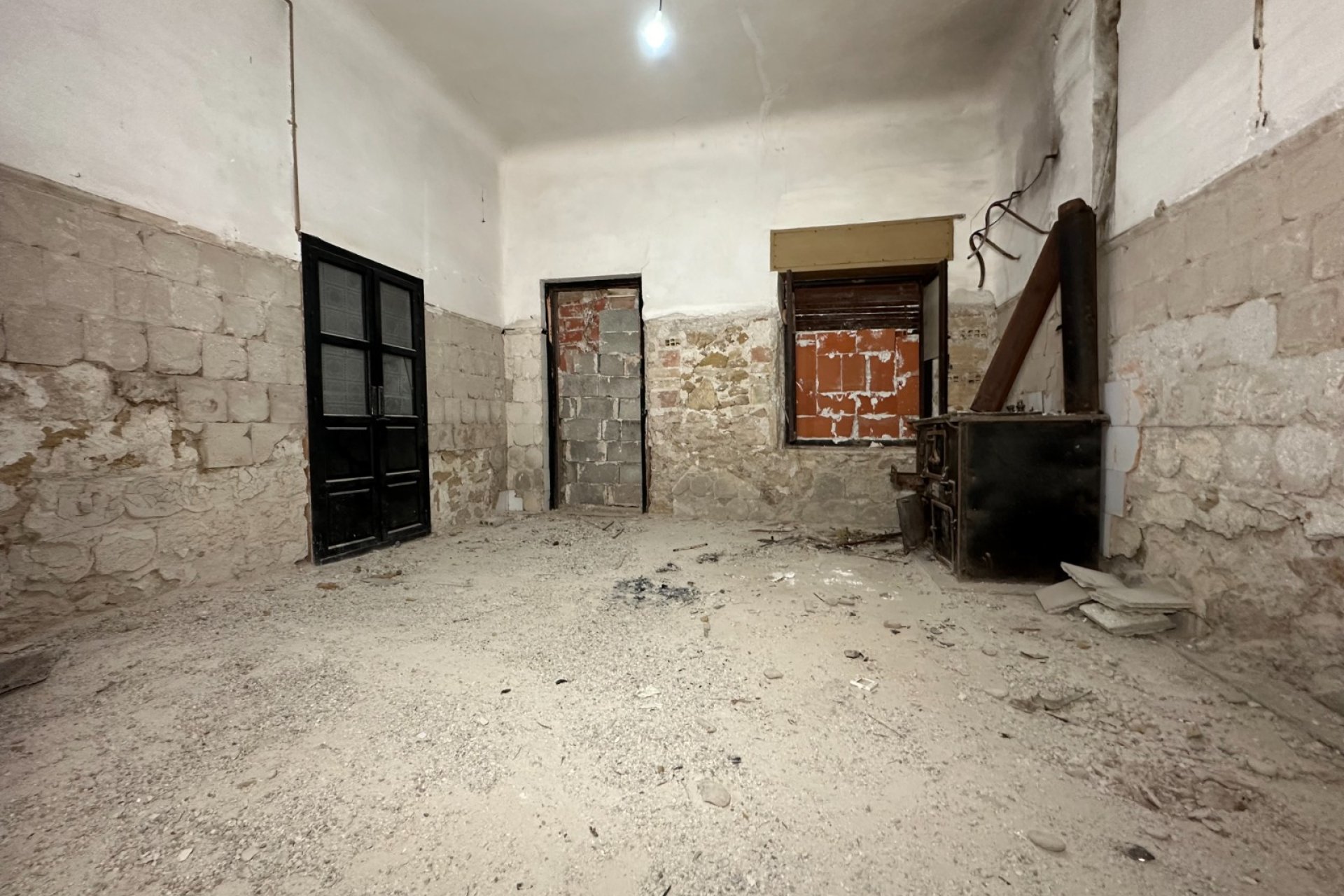 Resale - Townhouse / Duplex / Corner - Blanca