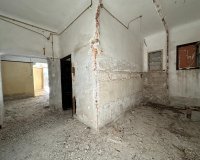 Resale - Townhouse / Duplex / Corner - Blanca