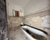 Resale - Townhouse / Duplex / Corner - Blanca