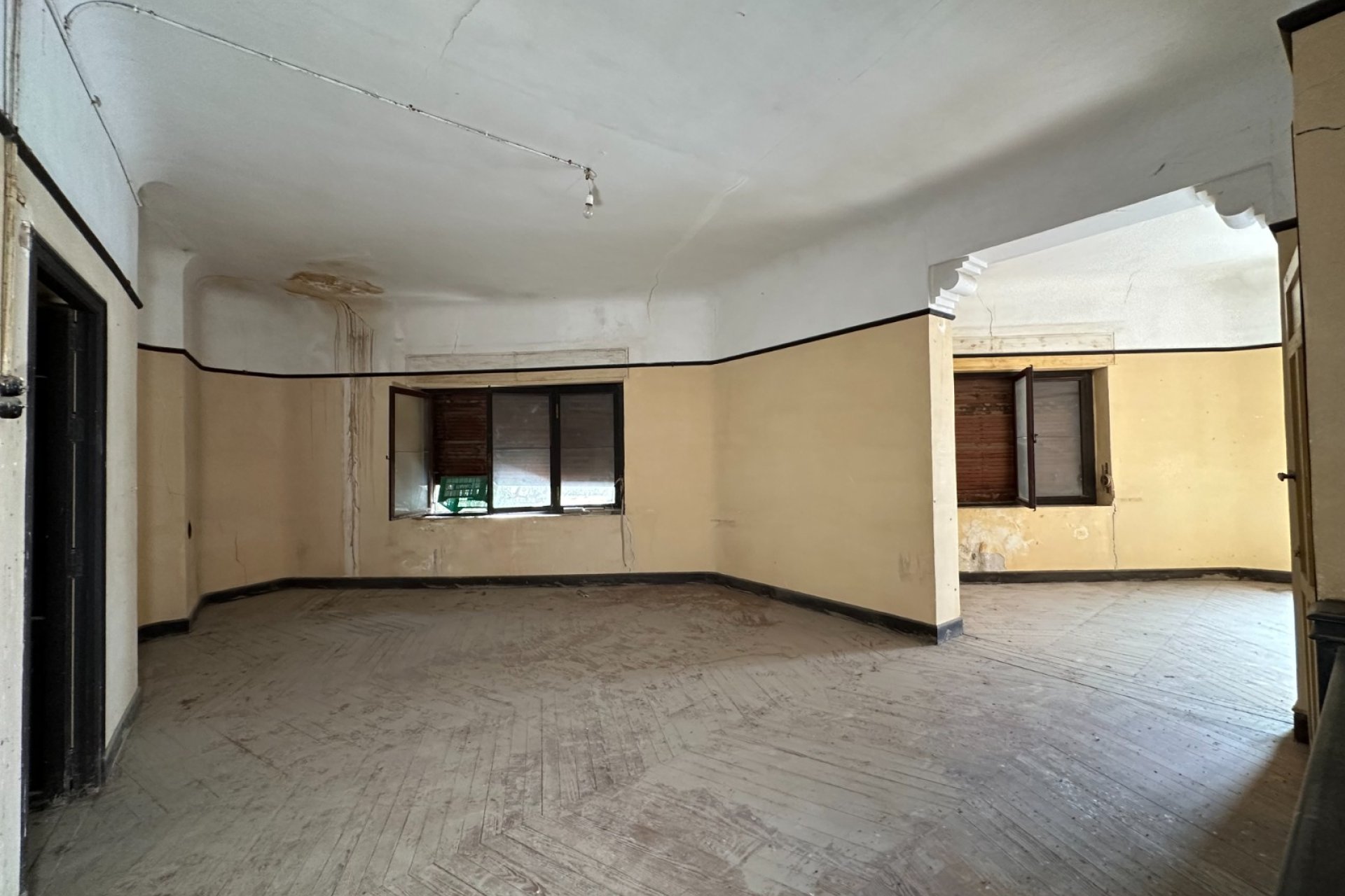 Resale - Townhouse / Duplex / Corner - Blanca