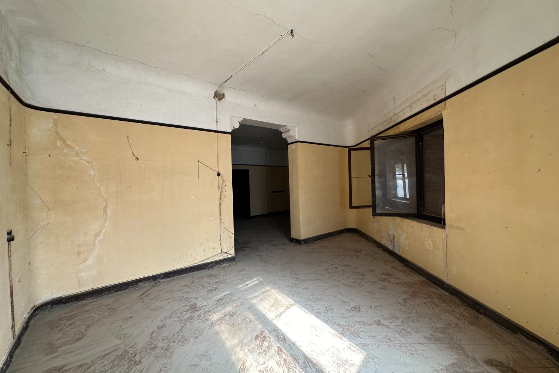 Resale - Townhouse / Duplex / Corner - Blanca