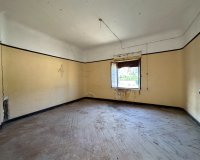 Resale - Townhouse / Duplex / Corner - Blanca