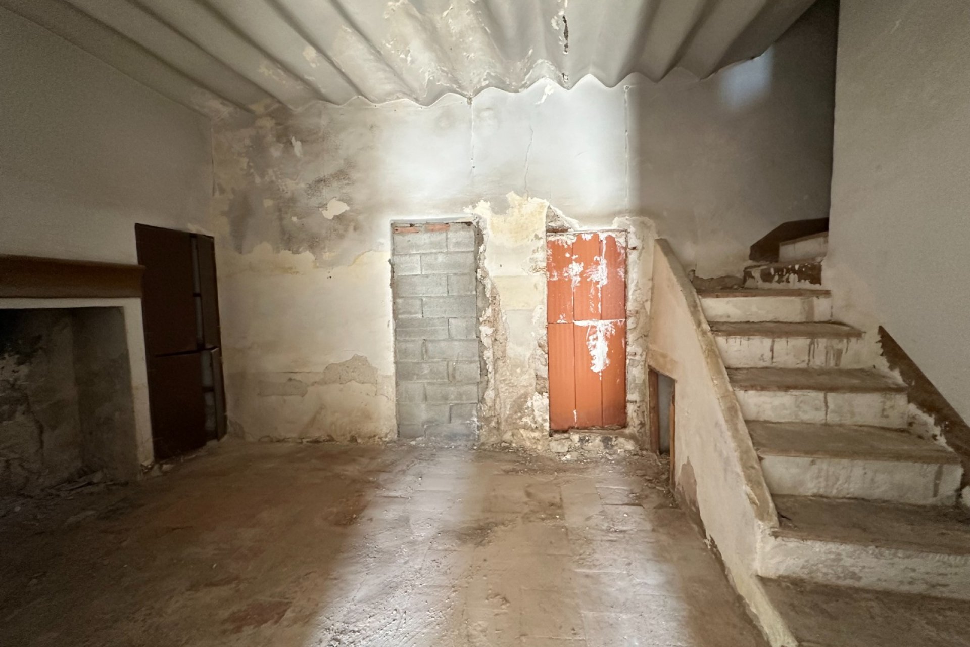 Resale - Townhouse / Duplex / Corner - Blanca