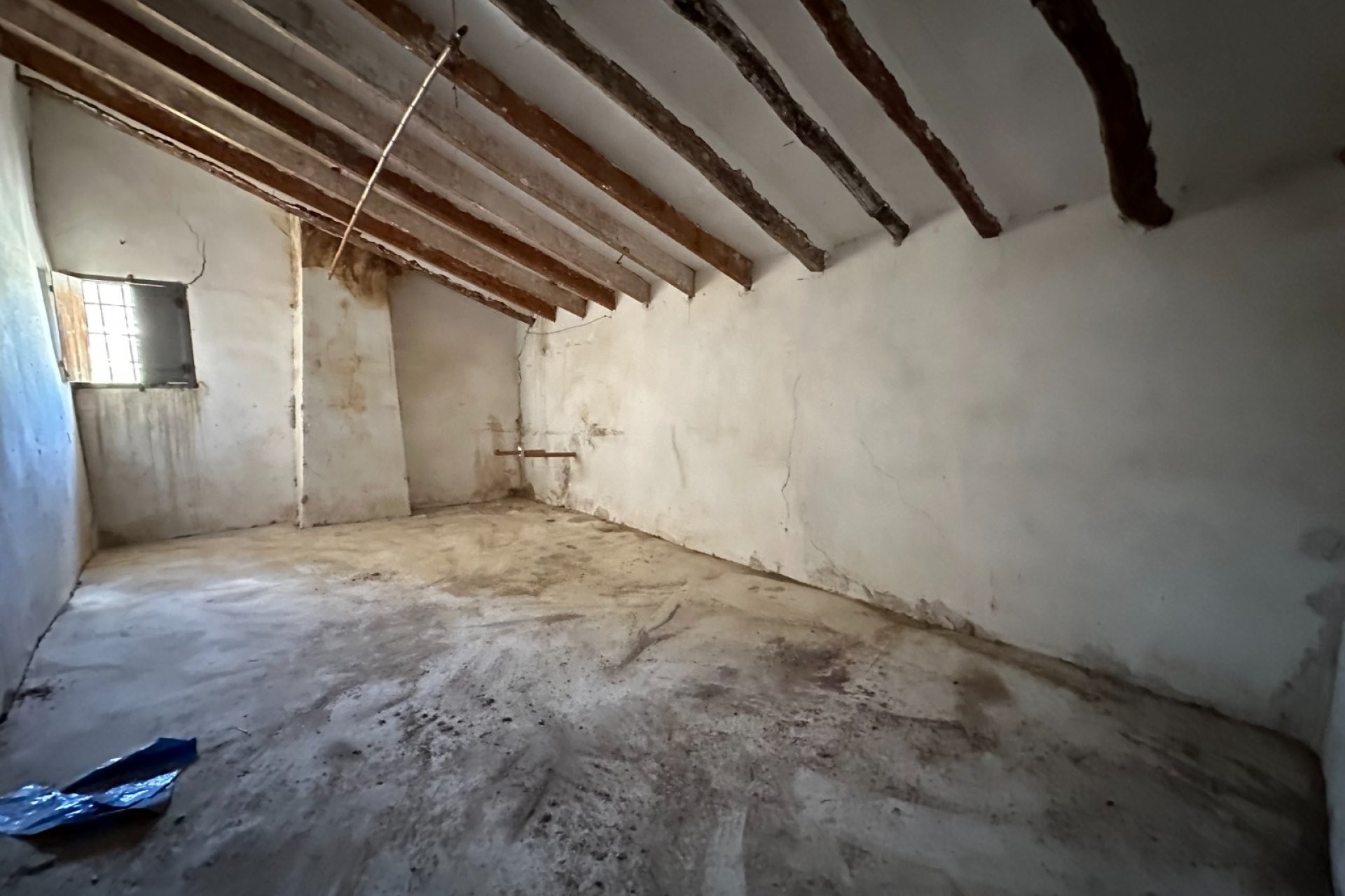 Resale - Townhouse / Duplex / Corner - Blanca