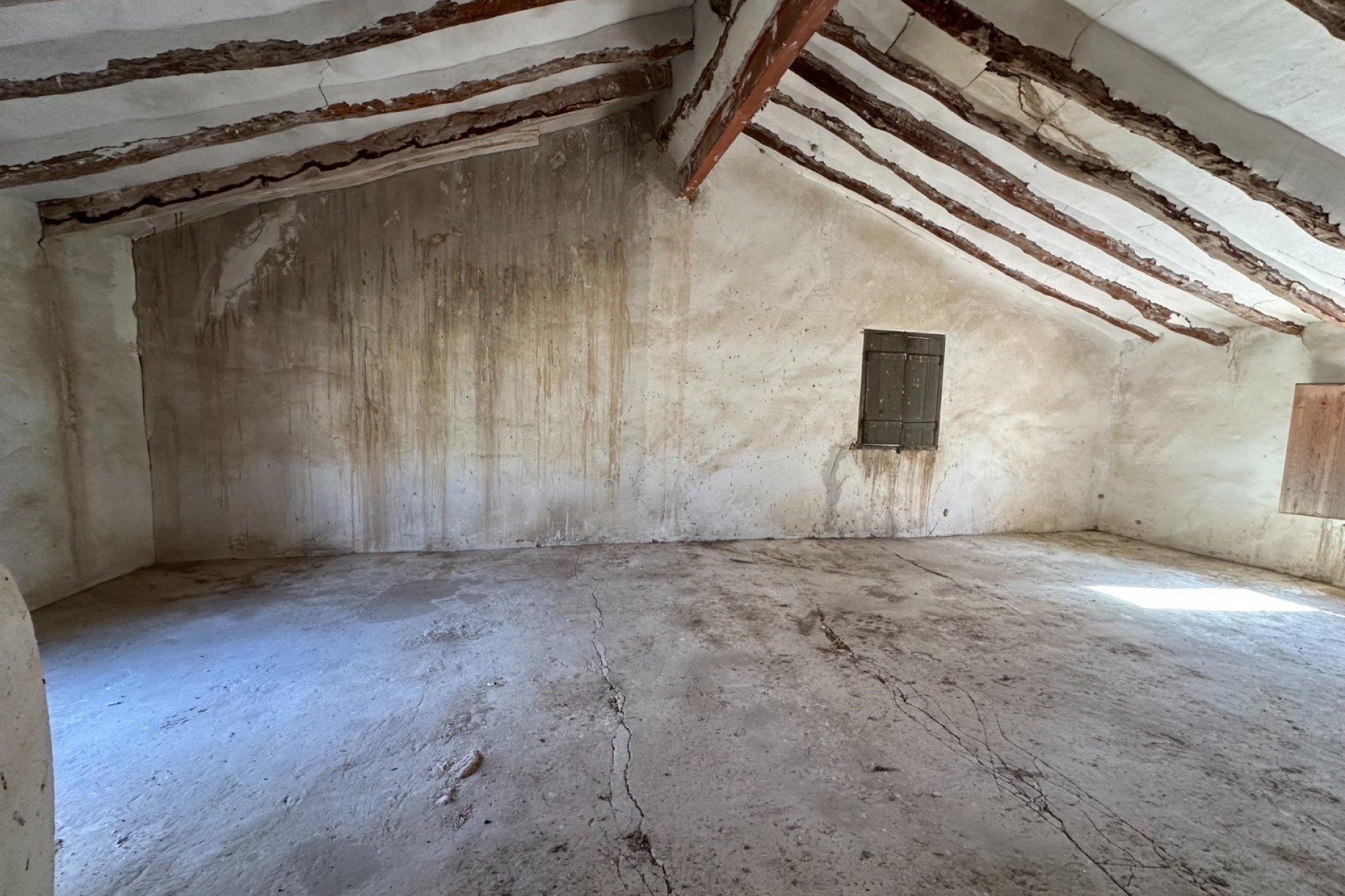 Resale - Townhouse / Duplex / Corner - Blanca