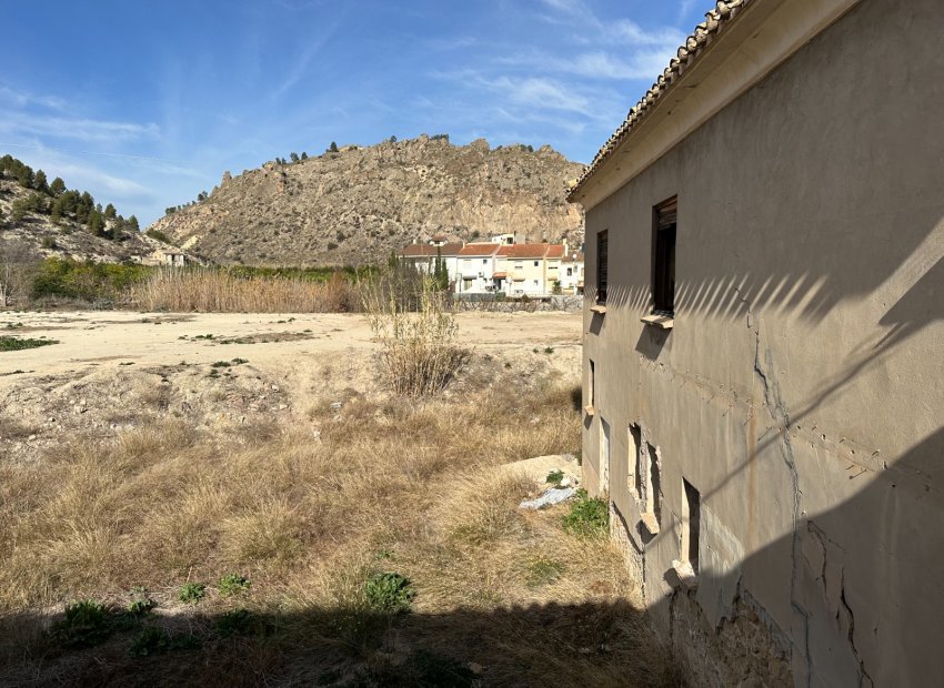 Resale - Townhouse / Duplex / Corner - Blanca