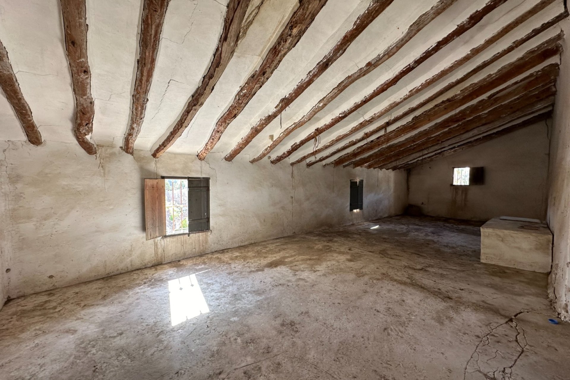 Resale - Townhouse / Duplex / Corner - Blanca