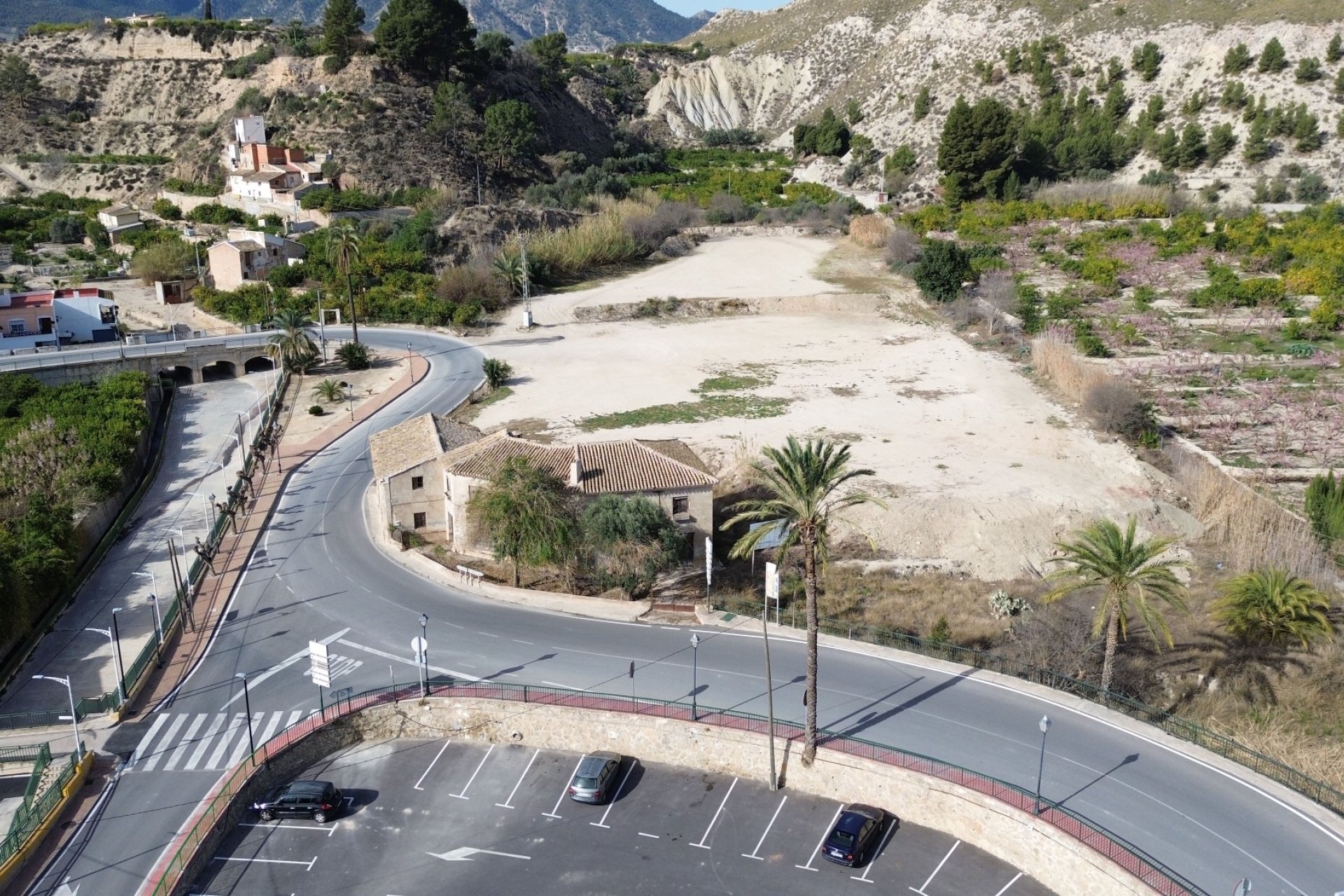 Resale - Townhouse / Duplex / Corner - Blanca