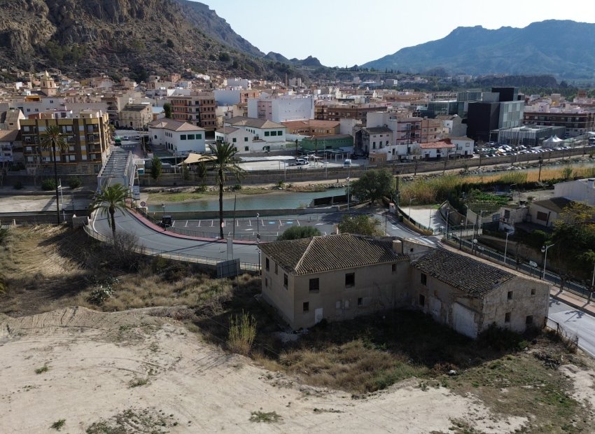 Resale - Townhouse / Duplex / Corner - Blanca