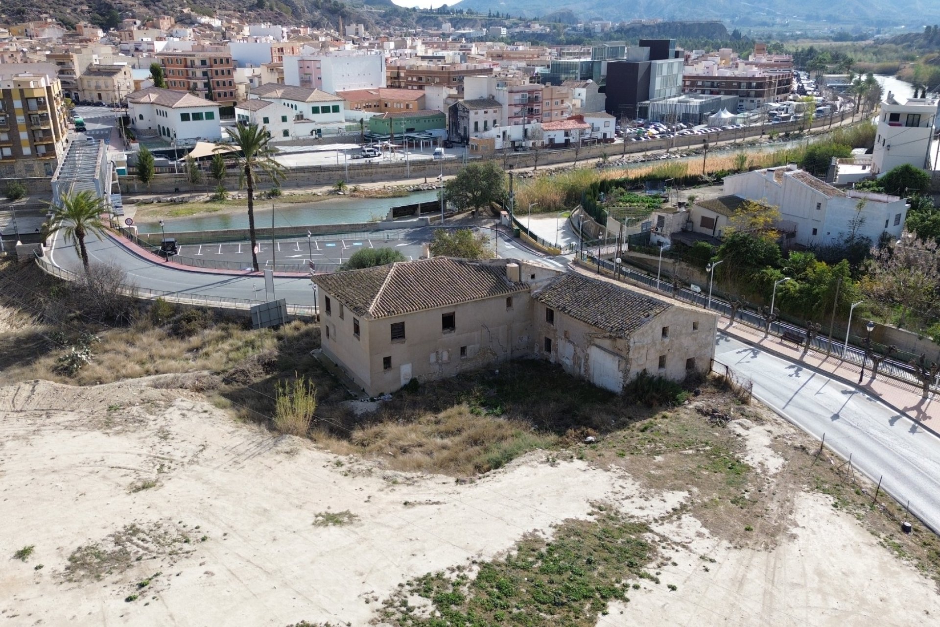 Resale - Townhouse / Duplex / Corner - Blanca