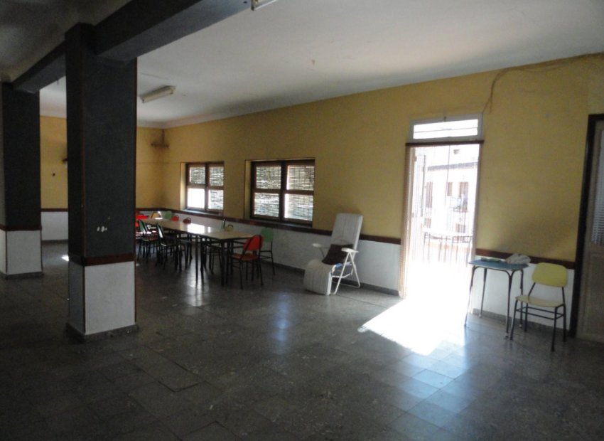 Resale - Townhouse / Duplex / Corner - Bolulla - Center