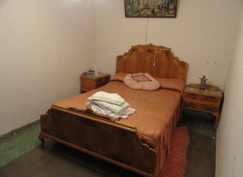 Resale - Townhouse / Duplex / Corner - Bolulla - Center