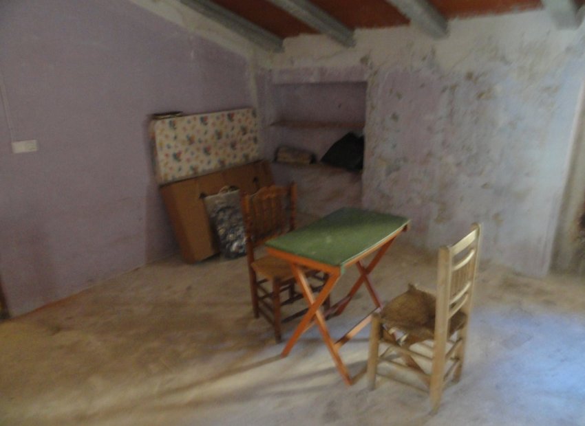 Resale - Townhouse / Duplex / Corner - Bolulla - Center