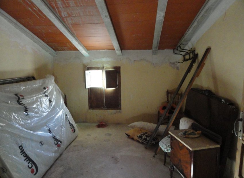 Resale - Townhouse / Duplex / Corner - Bolulla - Center