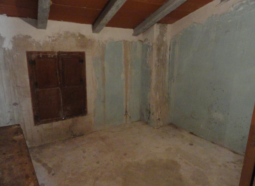 Resale - Townhouse / Duplex / Corner - Bolulla - Center