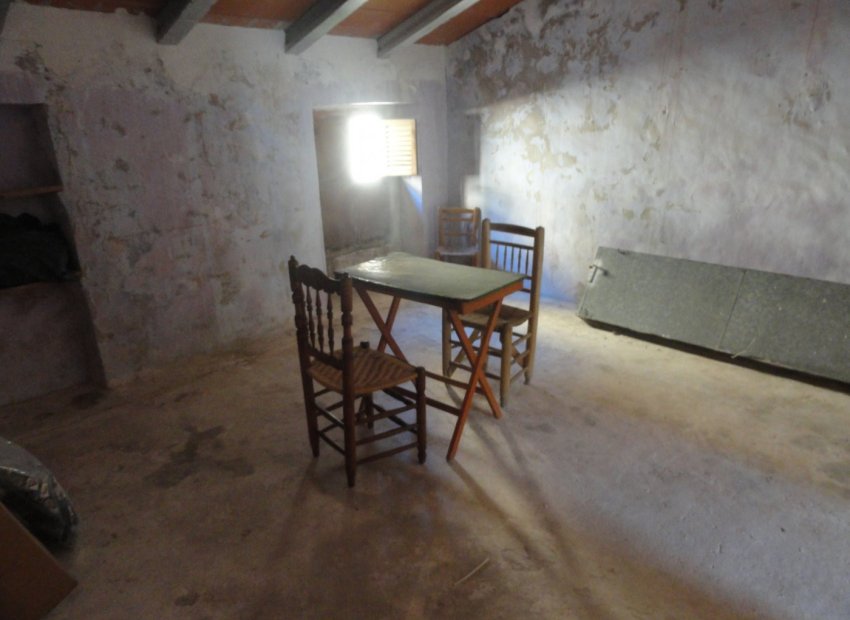 Resale - Townhouse / Duplex / Corner - Bolulla - Center