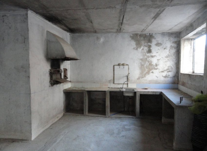 Resale - Townhouse / Duplex / Corner - Bolulla - Center