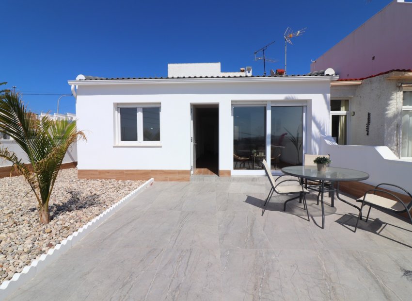 Resale - Townhouse / Duplex / Corner - Ciudad Quesada - Altos de Quesada
