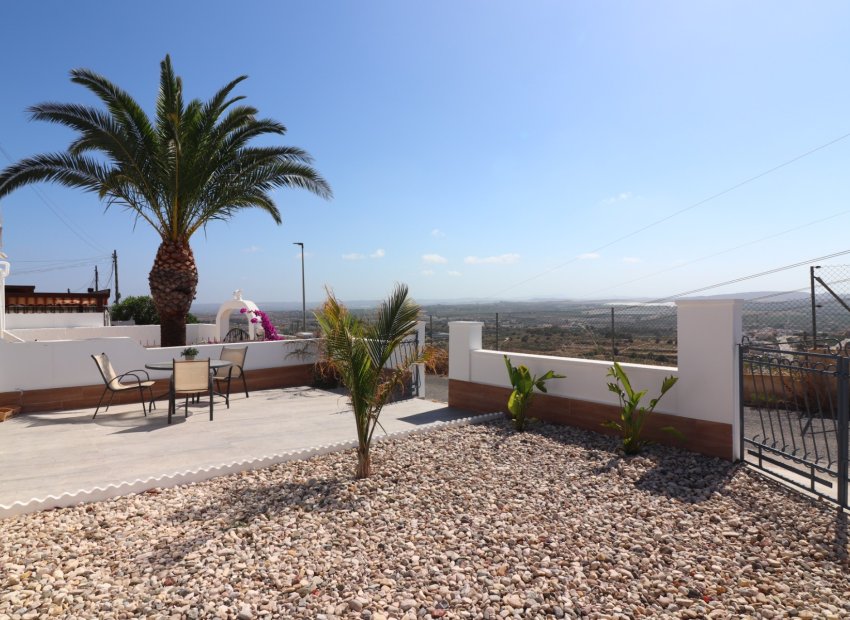 Resale - Townhouse / Duplex / Corner - Ciudad Quesada - Altos de Quesada