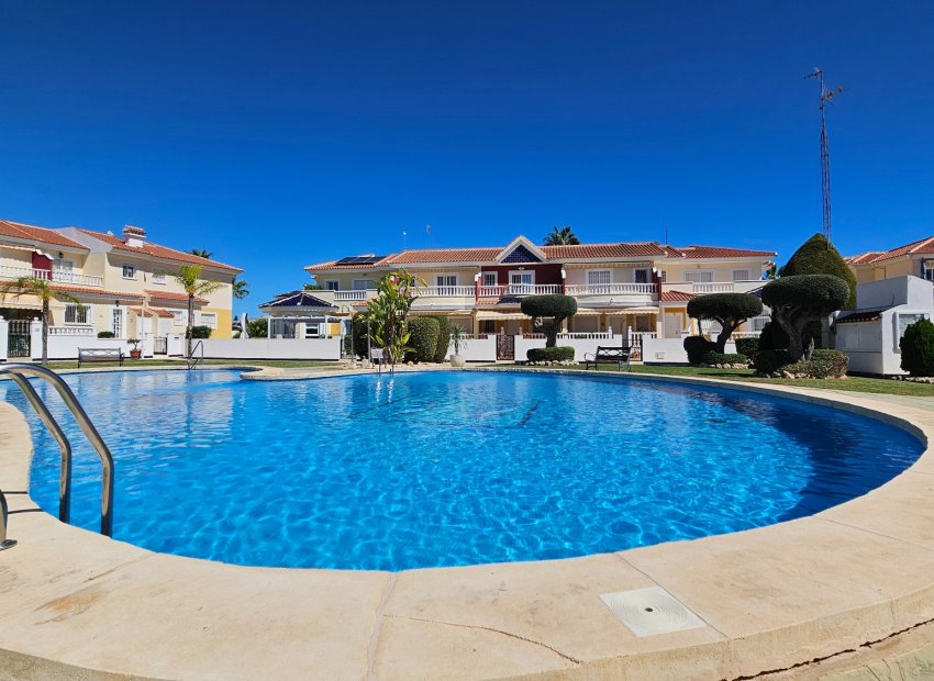 Resale - Townhouse / Duplex / Corner - Ciudad Quesada - Cuidad Quesada