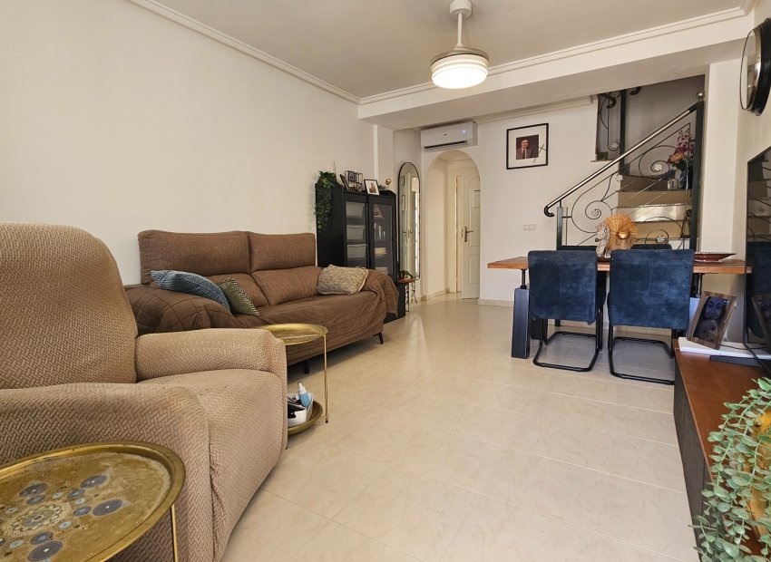 Resale - Townhouse / Duplex / Corner - Ciudad Quesada - Cuidad Quesada