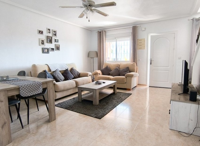 Resale - Townhouse / Duplex / Corner - Ciudad Quesada - Doña Pepa