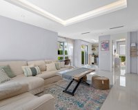 Resale - Townhouse / Duplex / Corner - Ciudad Quesada - Doña Pepa