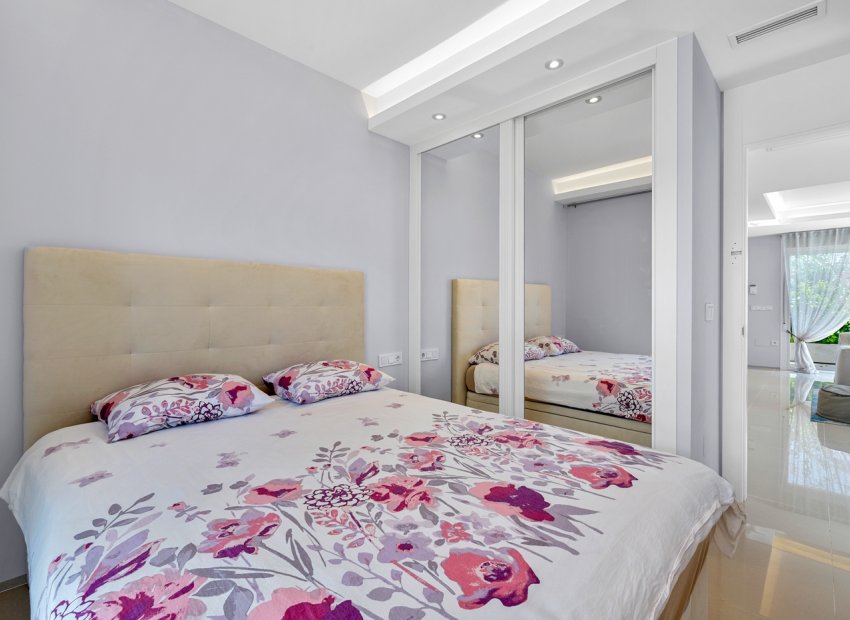 Resale - Townhouse / Duplex / Corner - Ciudad Quesada - Doña Pepa