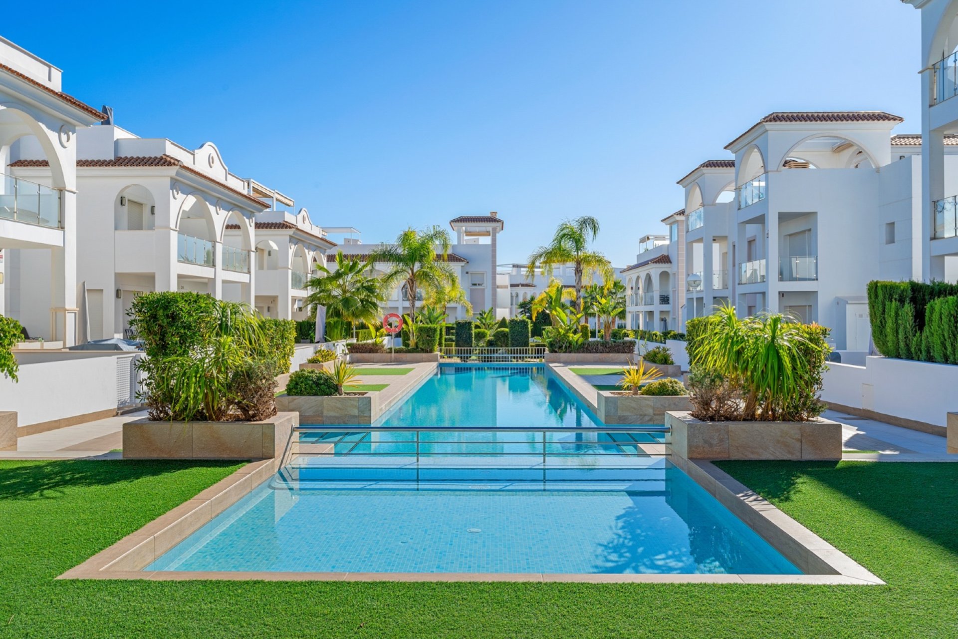 Resale - Townhouse / Duplex / Corner - Ciudad Quesada - Doña Pepa