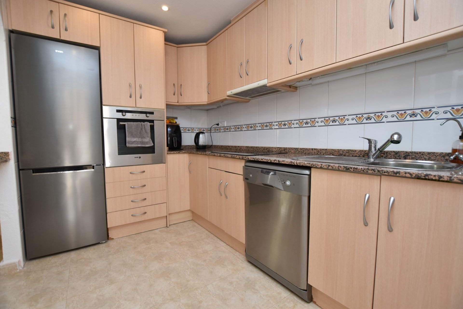 Resale - Townhouse / Duplex / Corner - Ciudad Quesada - Doña Pepa