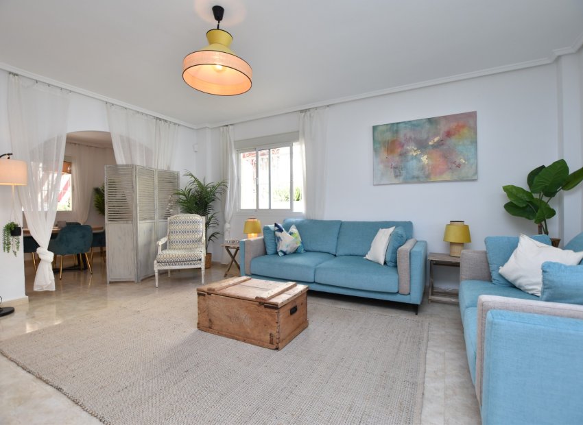 Resale - Townhouse / Duplex / Corner - Ciudad Quesada - Doña Pepa