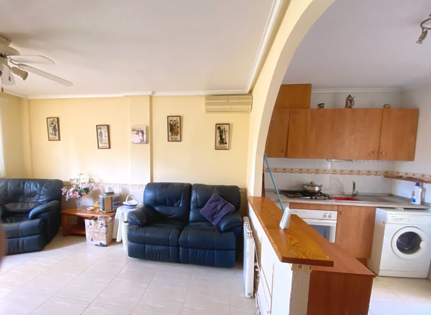 Resale - Townhouse / Duplex / Corner - Ciudad Quesada - Doña Pepa