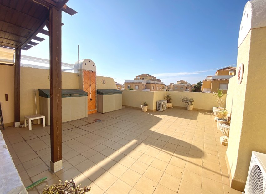 Resale - Townhouse / Duplex / Corner - Ciudad Quesada - Doña Pepa