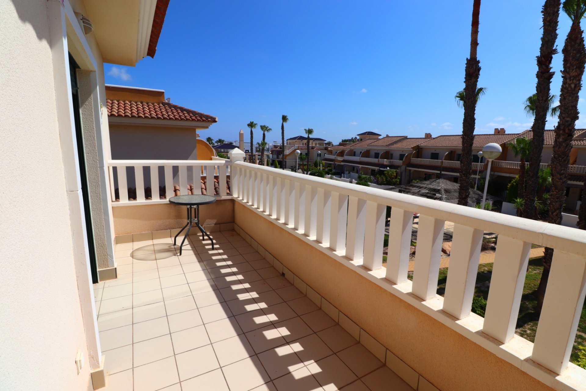Resale - Townhouse / Duplex / Corner - Ciudad Quesada - Doña Pepa