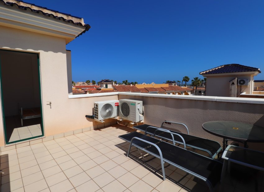 Resale - Townhouse / Duplex / Corner - Ciudad Quesada - Doña Pepa