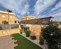 Resale - Townhouse / Duplex / Corner - Ciudad Quesada - Doña Pepa