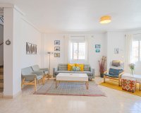Resale - Townhouse / Duplex / Corner - Ciudad Quesada - Doña Pepa