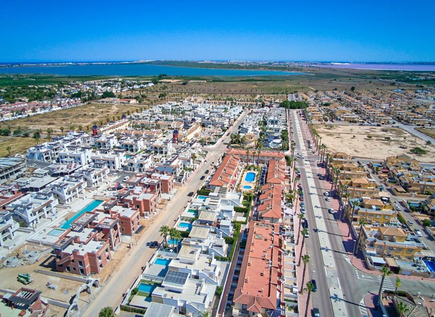 Resale - Townhouse / Duplex / Corner - Ciudad Quesada - Doña Pepa