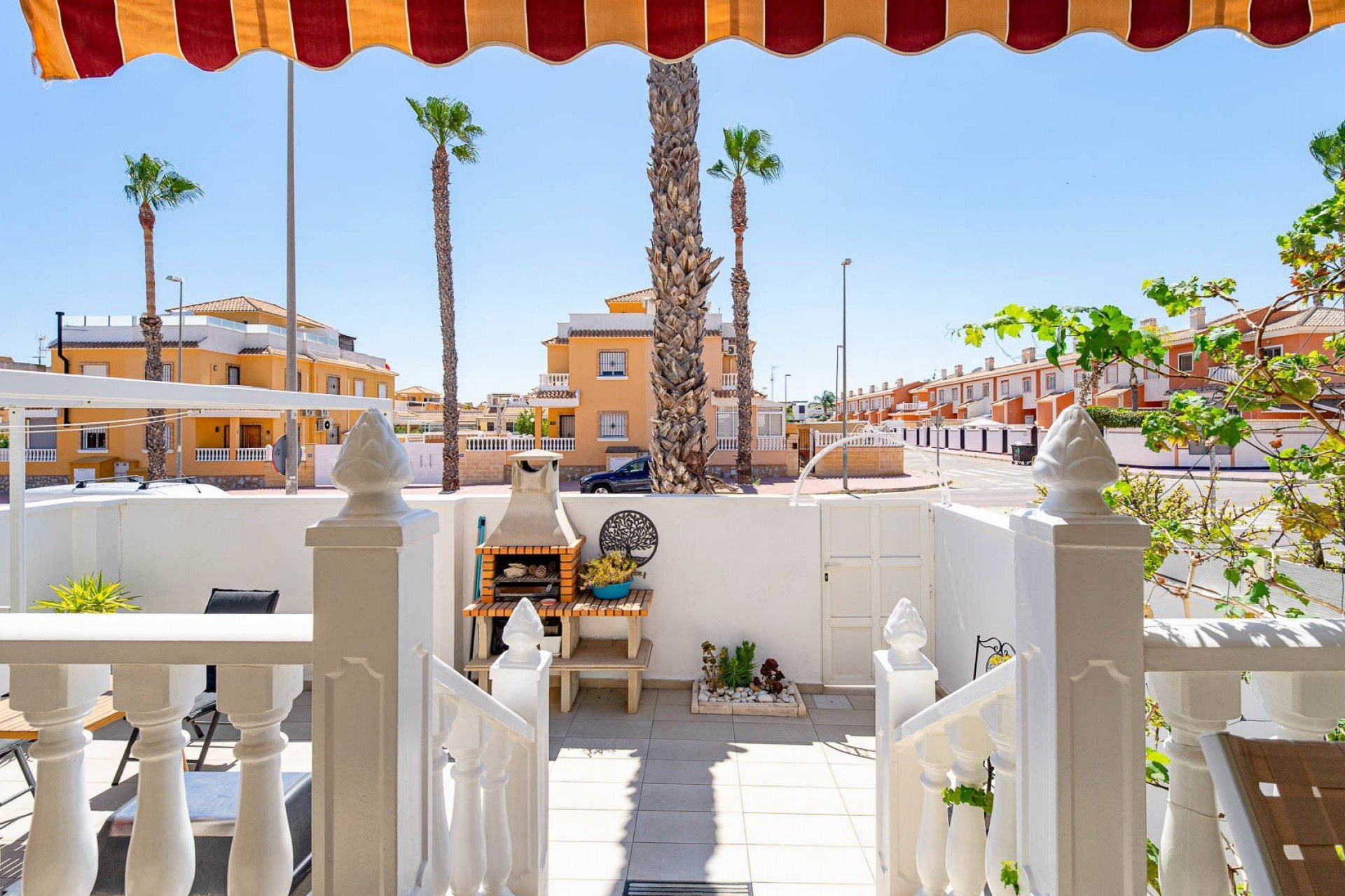 Resale - Townhouse / Duplex / Corner - Ciudad Quesada - Doña Pepa