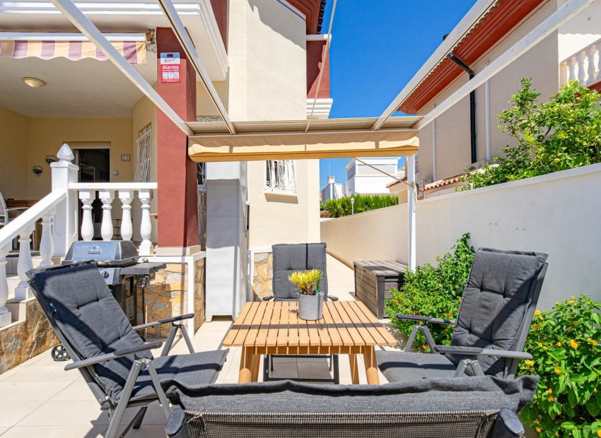 Resale - Townhouse / Duplex / Corner - Ciudad Quesada - Doña Pepa