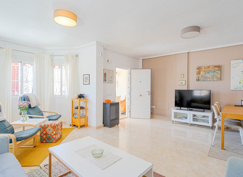 Resale - Townhouse / Duplex / Corner - Ciudad Quesada - Doña Pepa