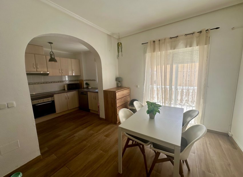 Resale - Townhouse / Duplex / Corner - Ciudad Quesada - Doña Pepa