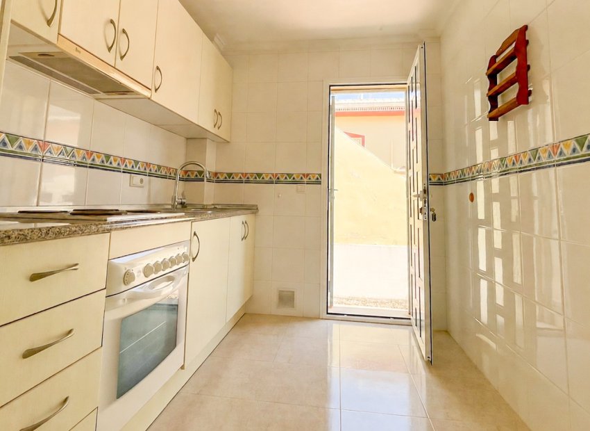 Resale - Townhouse / Duplex / Corner - Ciudad Quesada - Doña Pepa