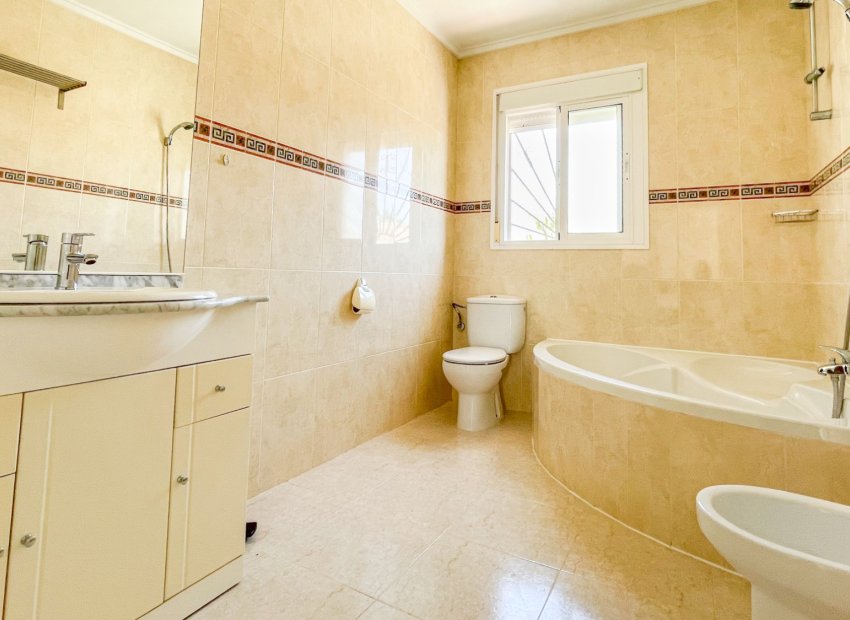 Resale - Townhouse / Duplex / Corner - Ciudad Quesada - Doña Pepa