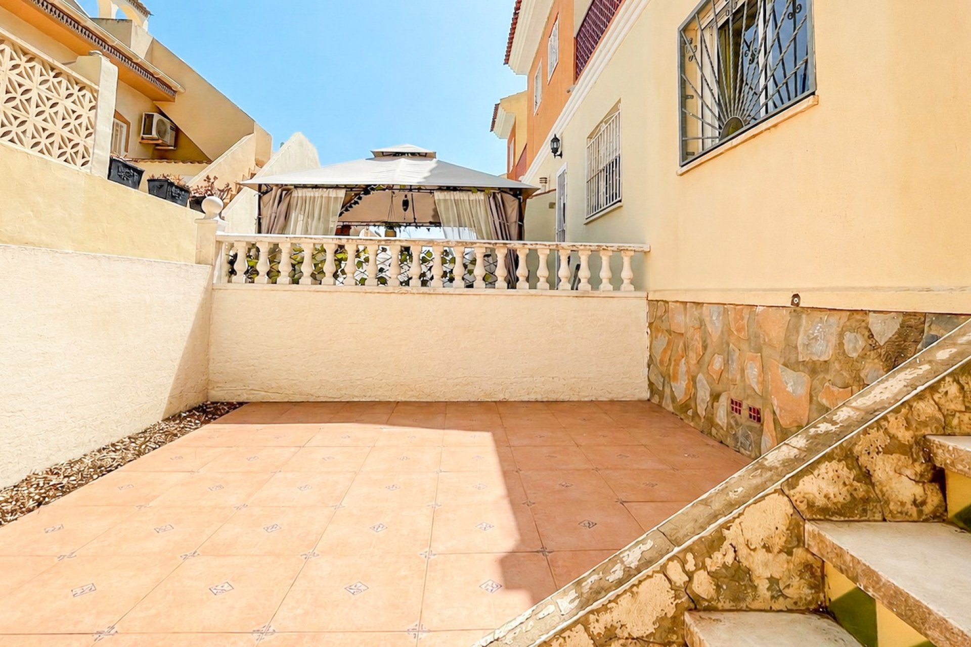 Resale - Townhouse / Duplex / Corner - Ciudad Quesada - Doña Pepa